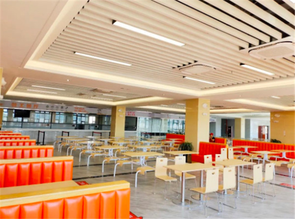 开学季|微笑餐厅抢“鲜”登场